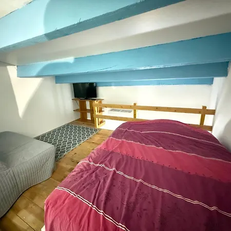 6 Personnes 2 Enfants 200m De La ,draps Et Serviettes Non Fournies * Agde