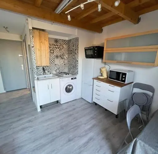 6 Personnes 2 Enfants 200m De La ,draps Et Serviettes Non Fournies Apartman *